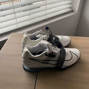 Nike Romaleos 4 weightlifting shoes